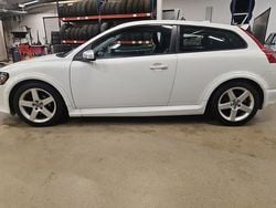 Vit Begagnad 2009 Volvo C30 R-Design Halvkombi | 34 500 kr (Marknadspris)