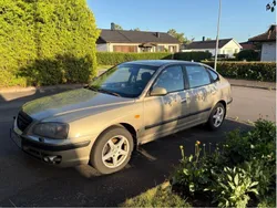 Brun Begagnad 2006 Hyundai Elantra Halvkombi | 17 000 kr