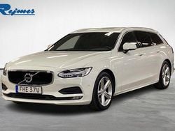 Vit Begagnad 2019 Volvo V90 Momentum Kombi | 259 800 kr (Marknadspris)