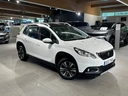 Vit Begagnad 2016 Peugeot 2008 Allure SUV | 119 900 kr (Marknadspris)