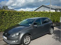 Grå Begagnad 2010 VW Polo Halvkombi | 41 000 kr (Bra pris)