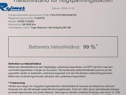 Grå Begagnad 2024 Volvo XC90 Ultra SUV | 749 900 kr (Marknadspris)