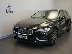 Svart Begagnad 2021 Volvo V60 Inscription Kombi | 349 500 kr (Bra pris)
