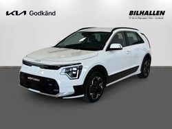 Vit Begagnad 2022 Kia e-Niro SUV | 309 900 kr (Dyr)