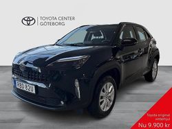 Svart Begagnad 2024 Toyota Yaris Cross Active SUV | 269 900 kr (Marknadspris)