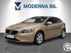 Brun Begagnad 2014 Volvo V40 Kinetic Kombi | 114 900 kr (Marknadspris)