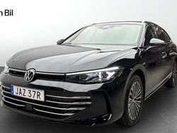 Svart Begagnad 2024 VW Passat Elegance Kombi | 499 900 kr