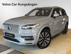 Grå Begagnad 2023 Volvo XC90 Plus SUV | 689 900 kr (Bra pris)