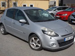 Silver Begagnad 2009 Renault Clio R.S. Halvkombi | 54 900 kr (Lite dyr)