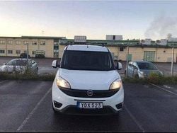 Vit Begagnad 2016 Fiat Doblò Minibuss | 120 000 kr