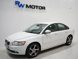 Vit Begagnad 2012 Volvo S40 Momentum Sedan | 59 800 kr (Marknadspris)