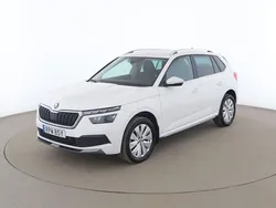 Vit Begagnad 2020 Skoda Kamiq Style SUV | 212 000 kr