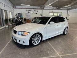 Vit Begagnad 2008 BMW 118 Comfort Edition Halvkombi | 59 900 kr (Marknadspris)
