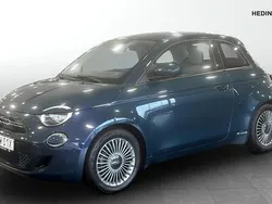 Grön (green) Begagnad 2021 Fiat 500e Halvkombi | 149 000 kr