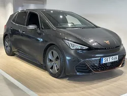 Mörkgrå (quasargrau) Begagnad 2022 Cupra Born Halvkombi | 249 900 kr (Marknadspris)