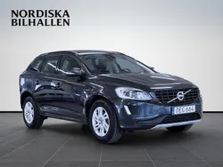 Grå Begagnad 2016 Volvo XC60 Standard SUV | 164 795 kr (Marknadspris)