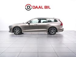 Grå Begagnad 2018 Volvo V60 Inscription Kombi | 299 700 kr (Marknadspris)