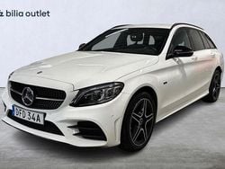 Vit Begagnad 2021 Mercedes C300e AMG Kombi | 358 000 kr (Superpris)