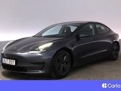 Grå Begagnad 2022 Tesla Model 3 Standard Range Plus Sedan | 289 900 kr (Bra pris)