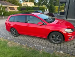 Röd Begagnad 2019 VW Golf VII Kombi | 149 000 kr (Marknadspris)