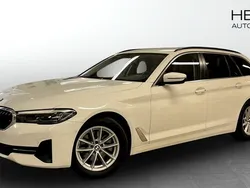 Vit (white) Begagnad 2022 BMW 520 Kombi | 269 700 kr