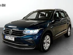 Mörkblå Begagnad 2021 VW Tiguan Life SUV | 279 800 kr (Lite dyr)