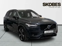 Grå Begagnad 2021 Volvo XC90 Pro SUV | 639 900 kr (Marknadspris)
