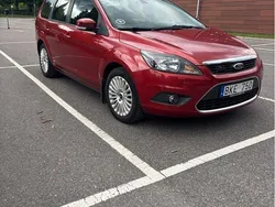 Röd Begagnad 2009 Ford Focus Titanium Kombi | 42 500 kr
