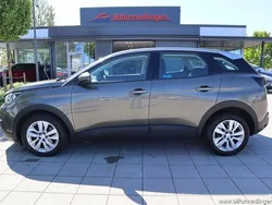 Brun samma som bilen Begagnad 2018 Peugeot 3008 SUV | 139 900 kr (Marknadspris)