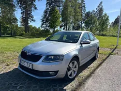 Silver Begagnad 2013 Skoda Octavia Elegance Halvkombi | 139 900 kr (Lite dyr)