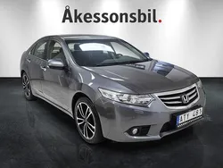 Mörkgrå metallic Begagnad 2013 Honda Accord Executive Sedan | 99 000 kr