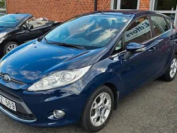 Blå Begagnad 2012 Ford Fiesta Titanium Halvkombi | 79 900 kr (Marknadspris)