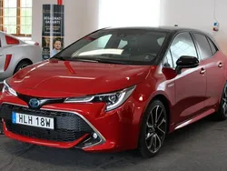 Röd Begagnad 2019 Toyota Corolla Executive Halvkombi | 229 900 kr