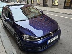 Blå Begagnad 2019 VW Golf VII Halvkombi | 155 000 kr (Marknadspris)