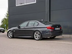 Grå Begagnad 2012 BMW 530 M Sport Sedan | 144 900 kr (Lite dyr)