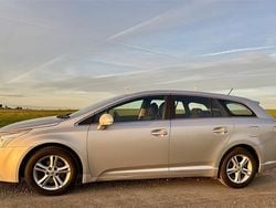 Silver Begagnad 2009 Toyota Avensis Business Edition Kombi | 39 000 kr (Bra pris)
