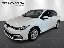 Vit (pure white) Begagnad 2023 VW Golf VIII Life Kombi | 249 900 kr (Marknadspris)