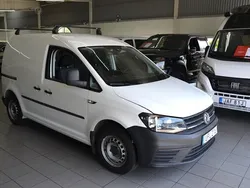 Vit Begagnad 2016 VW Caddy Minibuss | 89 900 kr (Marknadspris)