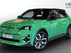 Grön Begagnad 2025 Renault 5 E-Tech Techno Halvkombi | 379 900 kr