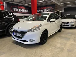 Vit Begagnad 2014 Peugeot 208 Halvkombi | 99 900 kr (Lite dyr)