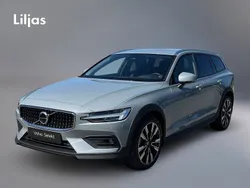 Grå Begagnad 2024 Volvo V60 CC Plus Kombi | 459 000 kr (Bra pris)