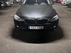 Svart Begagnad 2014 BMW 320 Gran Turismo Sport Line Halvkombi | 94 900 kr (Marknadspris)