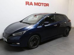 Mörkblå Begagnad 2022 Nissan Leaf 360º Halvkombi | 279 800 kr (Dyr)