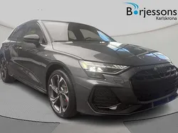 Grå Ny 2025 Audi A3 Sportback e-tron S-Line Sedan | 539 000 kr (Bra pris)