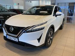 Vit Begagnad 2022 Nissan Qashqai N-Connecta SUV | 254 000 kr (Marknadspris)