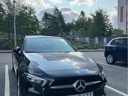 Svart Begagnad 2019 Mercedes A180 Halvkombi | 189 000 kr (Marknadspris)