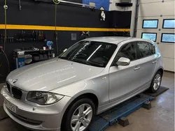 Grå Begagnad 2011 BMW 116 Comfort Edition Halvkombi | 75 000 kr (Marknadspris)