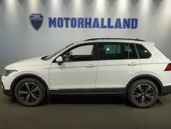 Vit Begagnad 2022 VW Tiguan Life SUV | 279 900 kr (Marknadspris)