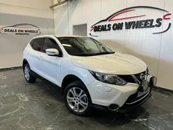 Vit Begagnad 2015 Nissan Qashqai SUV | 109 900 kr (Bra pris)