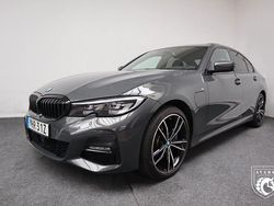 Grå Begagnad 2021 BMW 330e M Sport Sedan | 369 900 kr (Marknadspris)